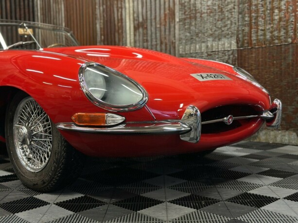jaguar-e-type-bensin-1967-big-15