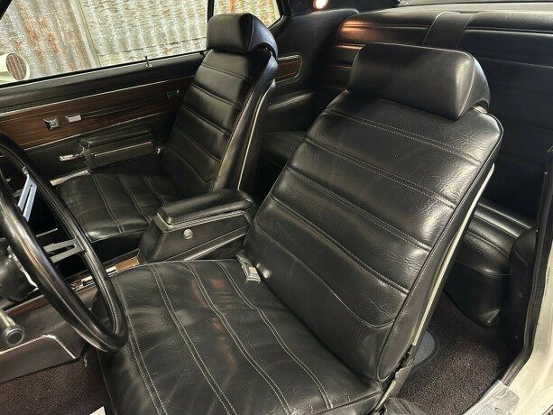 oldsmobile-cutlass-bensin-1972-big-24