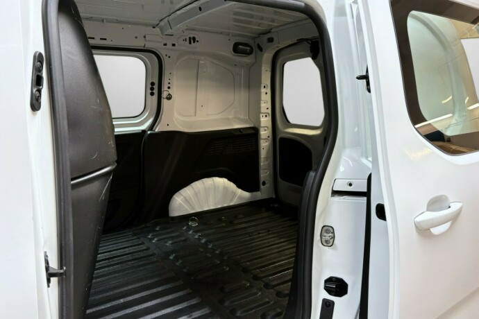 citroen-berlingo-diesel-2020-big-12
