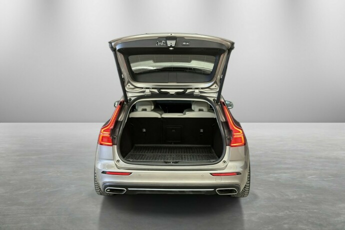 volvo-v60-diesel-2019-big-11