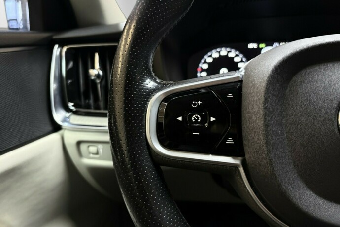volvo-v60-diesel-2019-big-15