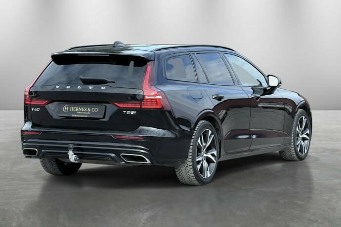 volvo-v60-elektrisitetbensin-2019-big-5