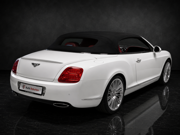 bentley-continental-gtc-bensin-2011-big-4