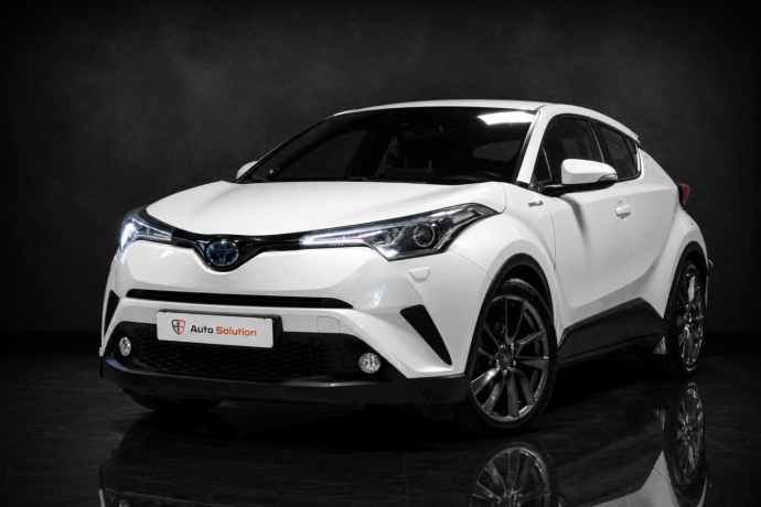 toyota-c-hr-elektrisitetbensin-2018-big-0