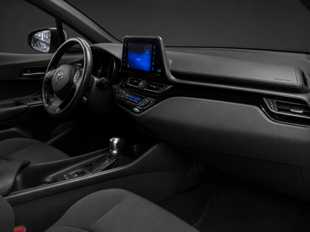 toyota-c-hr-elektrisitetbensin-2018-big-6
