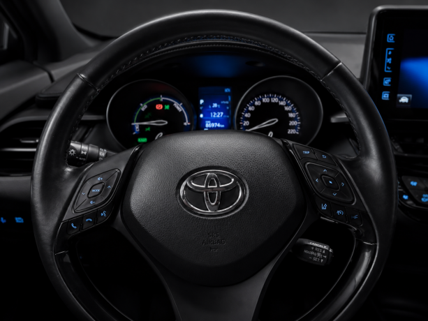 toyota-c-hr-elektrisitetbensin-2018-big-12