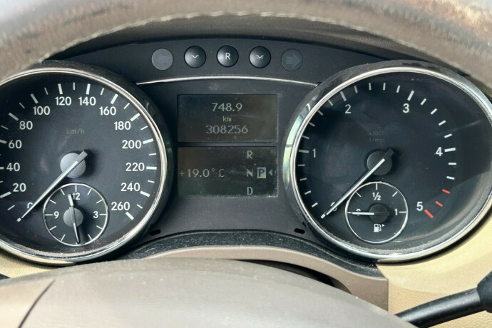 mercedes-benz-r-klasse-diesel-2007-big-5