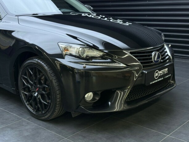 lexus-is300h-elektrisitetbensin-2014-big-2