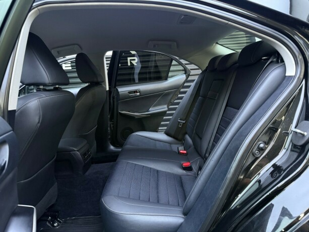lexus-is300h-elektrisitetbensin-2014-big-30
