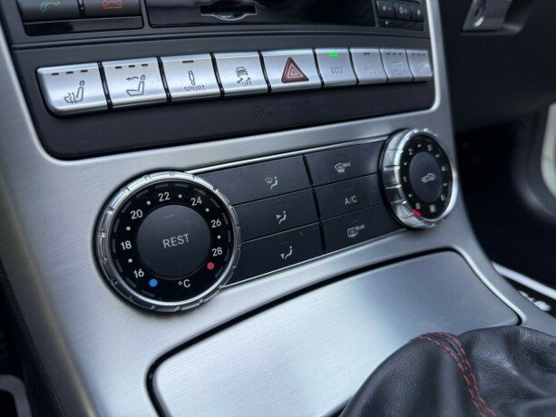 mercedes-benz-slk350-bensin-2012-big-19