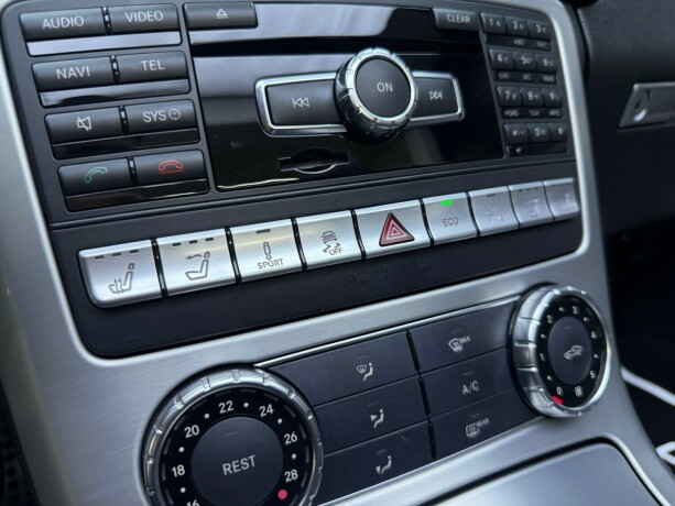 mercedes-benz-slk350-bensin-2012-big-18