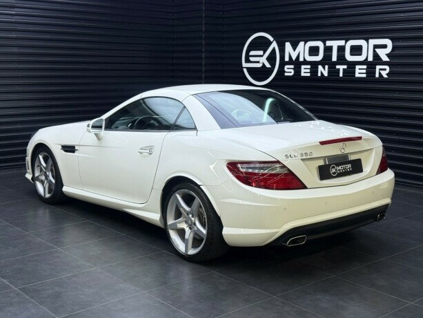 mercedes-benz-slk350-bensin-2012-big-1