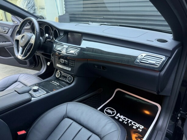 mercedes-benz-cls500-bensin-2012-big-10