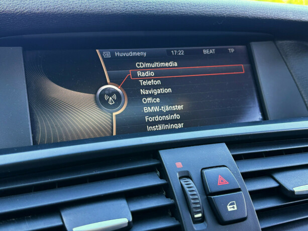 bmw-x3-diesel-2011-big-8