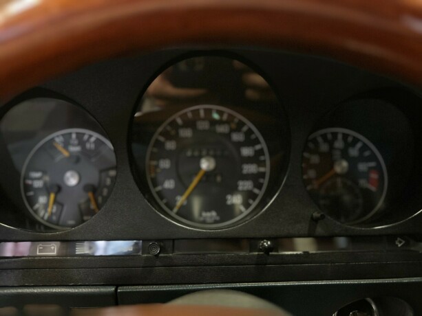 mercedes-benz-350-slc-bensin-1984-big-27