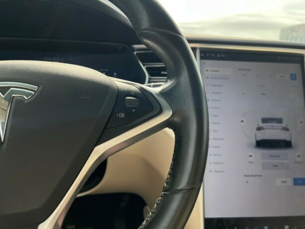 tesla-model-x-elektrisitet-2018-big-24