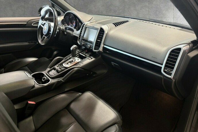 porsche-cayenne-diesel-2016-big-27