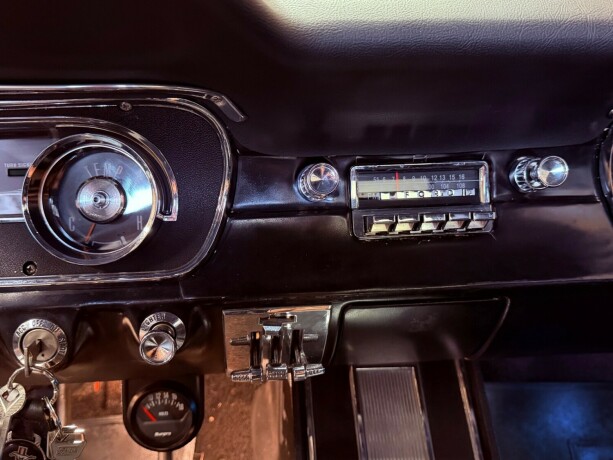 ford-mustang-bensin-1965-big-28