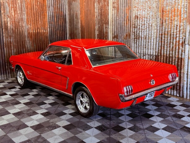 ford-mustang-bensin-1965-big-13