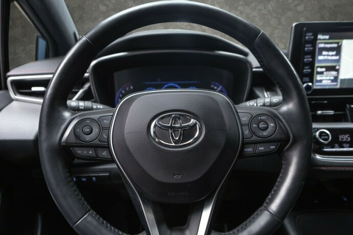 toyota-corolla-elektrisitetbensin-2019-big-10