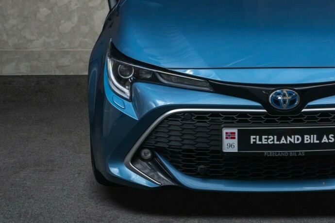 toyota-corolla-elektrisitetbensin-2019-big-6