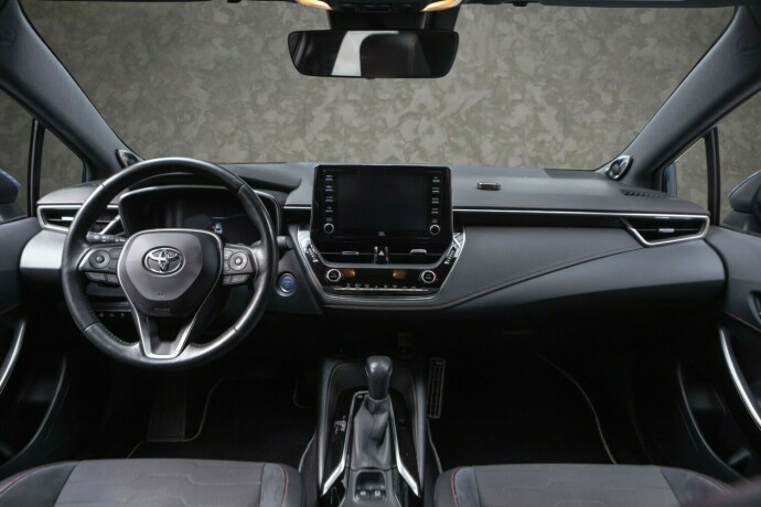 toyota-corolla-elektrisitetbensin-2019-big-23