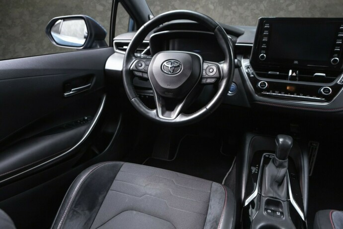 toyota-corolla-elektrisitetbensin-2019-big-24