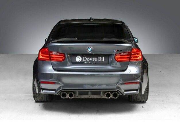 bmw-m3-bensin-2015-big-8