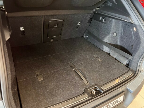 volvo-xc-40-diesel-2020-big-31