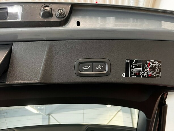 volvo-xc-40-diesel-2020-big-32