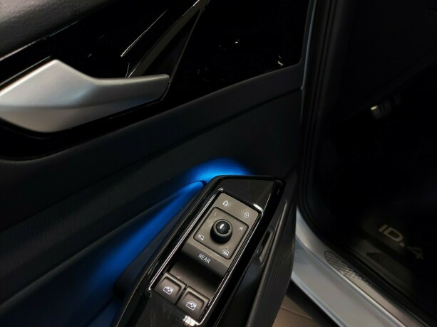 volkswagen-id4-gtx-elektrisitet-2024-big-33