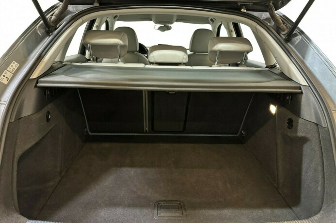 audi-q3-diesel-2012-big-8