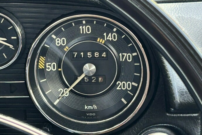 mercedes-benz-230-bensin-1971-big-20