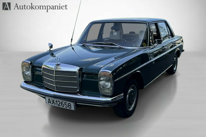 mercedes-benz-230-bensin-1971-big-7