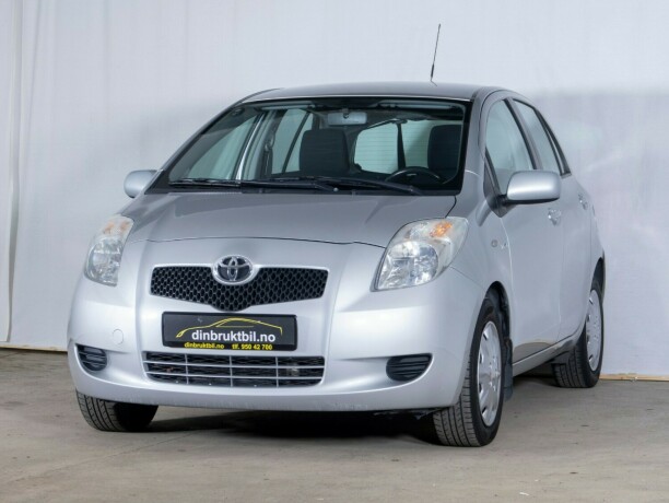 toyota-yaris-diesel-2007-big-2