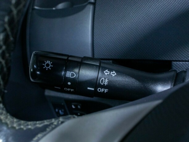 toyota-yaris-diesel-2007-big-23