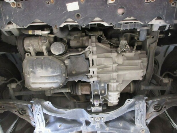toyota-yaris-diesel-2007-big-47