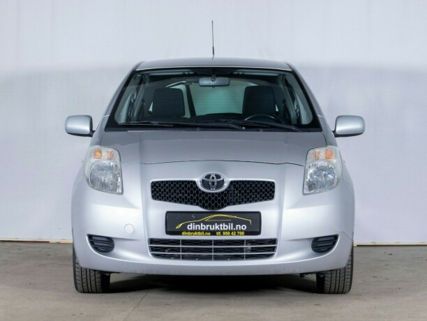 toyota-yaris-diesel-2007-big-1
