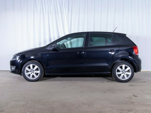 volkswagen-polo-diesel-2012-big-4