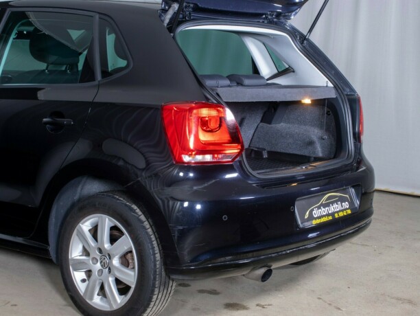volkswagen-polo-diesel-2012-big-9
