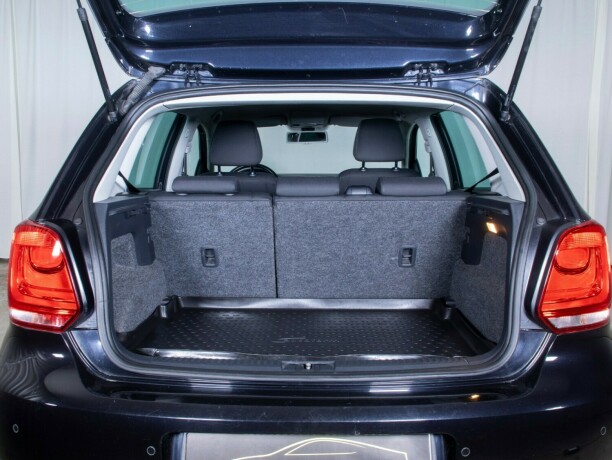volkswagen-polo-diesel-2012-big-11