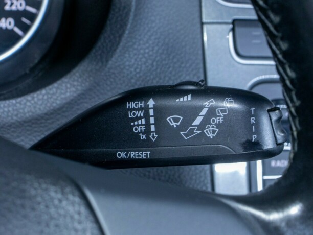 volkswagen-polo-diesel-2012-big-25