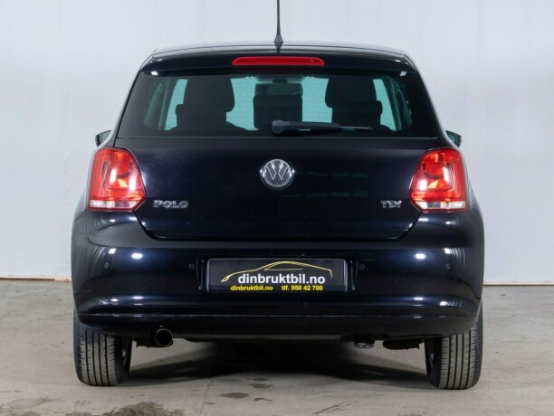volkswagen-polo-diesel-2012-big-7