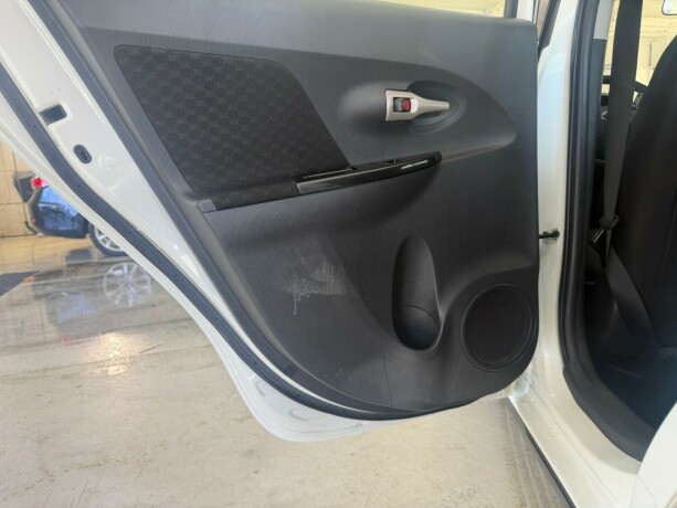 toyota-urban-cruiser-diesel-2011-big-11