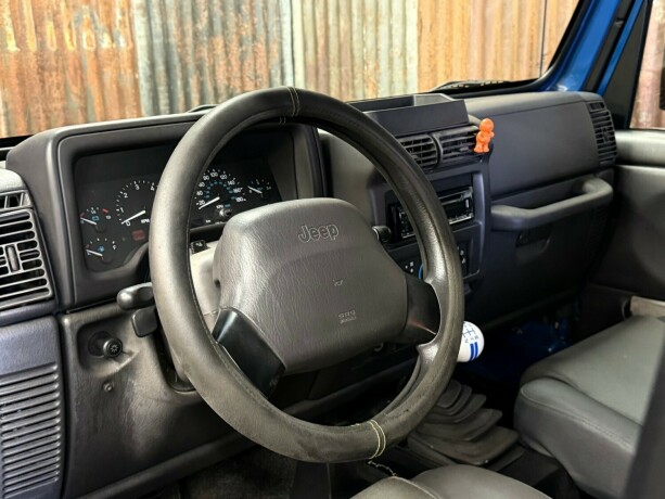 jeep-wrangler-bensin-1999-big-19
