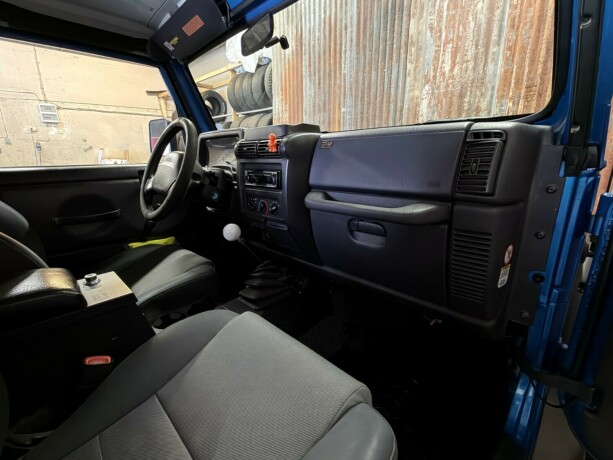 jeep-wrangler-bensin-1999-big-29