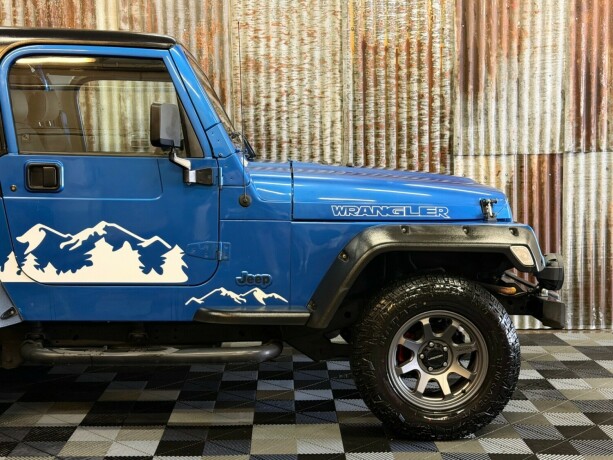 jeep-wrangler-bensin-1999-big-3