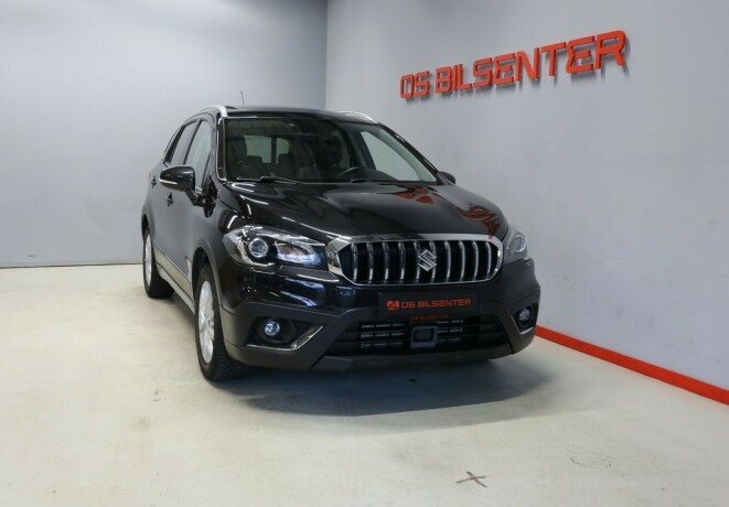 suzuki-sx4-s-cross-bensin-2017-big-1