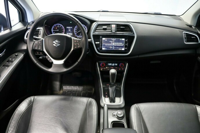 suzuki-sx4-s-cross-bensin-2017-big-8