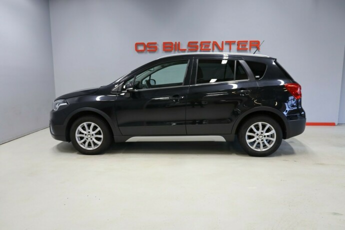 suzuki-sx4-s-cross-bensin-2017-big-5